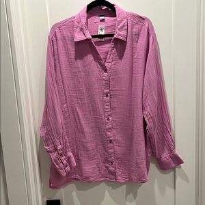 Old Navy Casual Pink Button-Down Crinkle Gauze Shirt. Great For A Beach Coverup